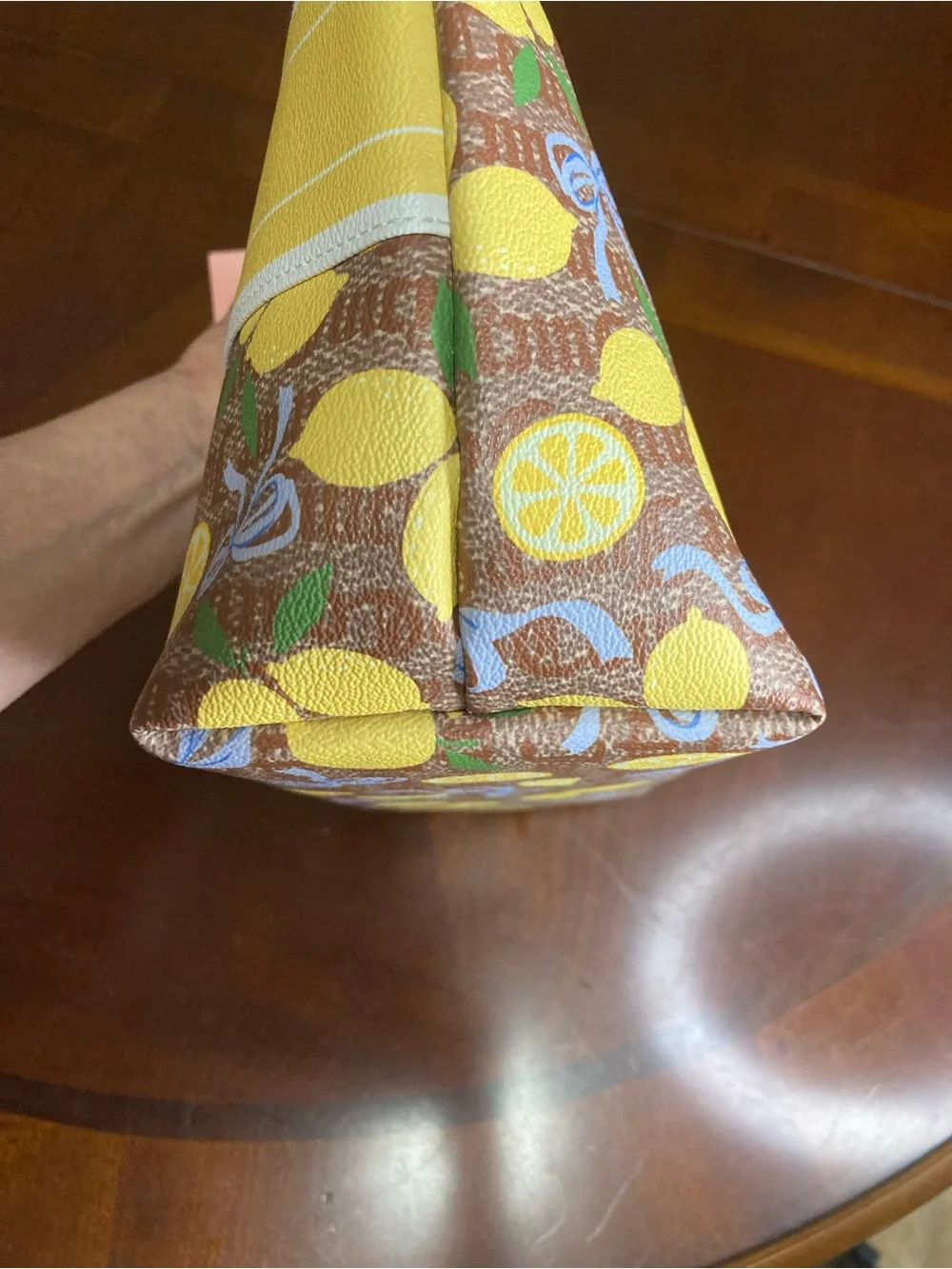 Juicy Couture Fruitful Lemon Cosmetic Pouch NWT | Large Lemon Print Makeup Bag